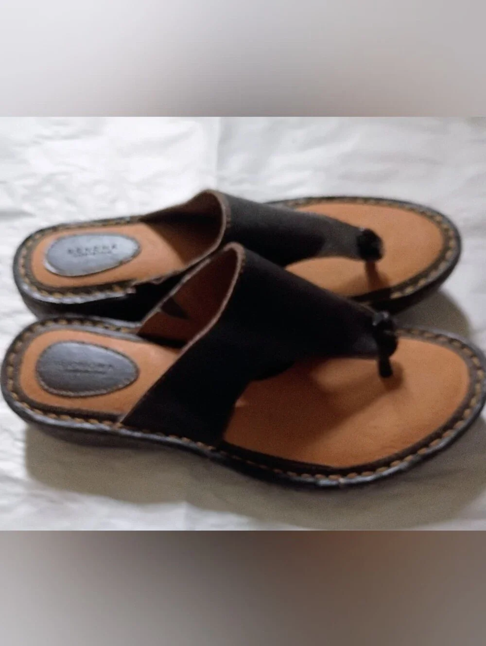 Sonoma Women's Black Leather Toe-Post Sandals